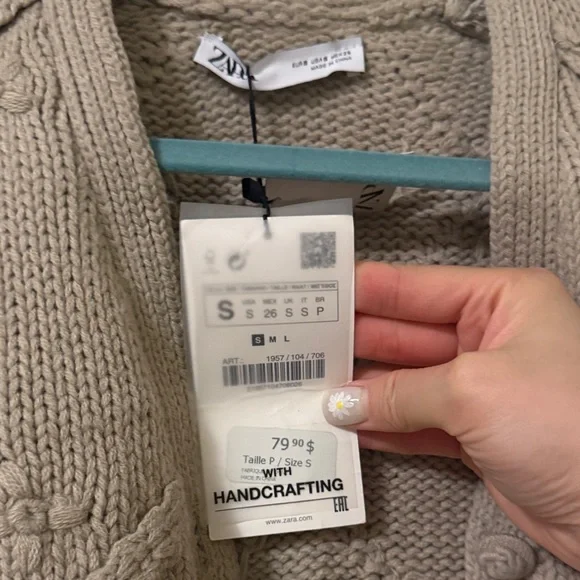Zara Women's Beige Handmade Rosette Cardigan Sweater-Size S-Taupe-NWT - Picture 4 of 6